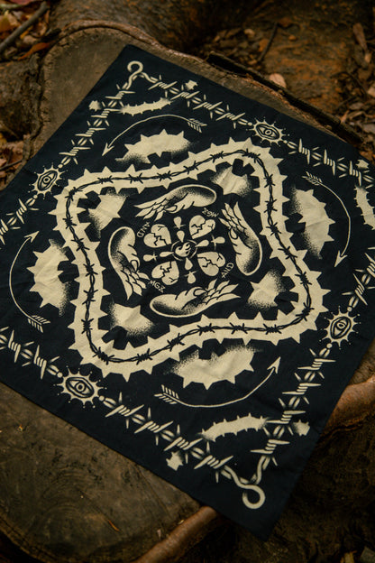 THORNS BANDANA-棘-【黒×アイボリー】