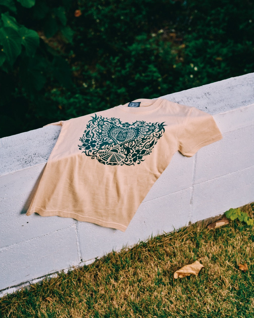 アマミチュー【Slim fit tee-Beige】
